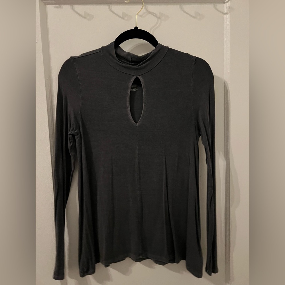 Long sleeve mock neck shirt